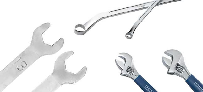 スパナとレンチ